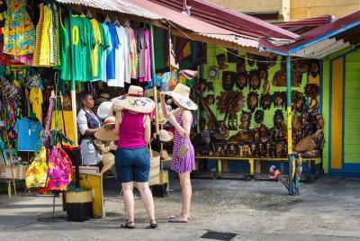Excursión privada de compras a Montego Bay con recogida en el hot