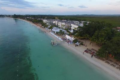 Negril's 7 miles Beach y Rick's Café