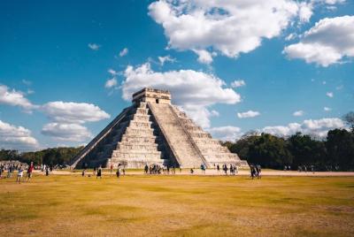 Chichén Itzá y el cenote nadan