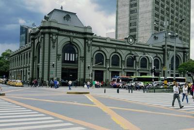 Recorrido a pie por el centro de Medellín