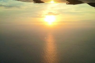 Vuelo al atardecer a Isla Grande desde Kona Vuelo al atardecer a Isla Grande desde Kona