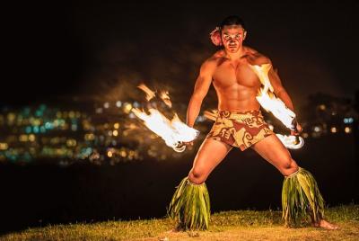 Boleto para el espectáculo Florida Big Kahuna Luau con cena buffe Boleto para el espectáculo Florida Big Kahuna Luau con cena buffe