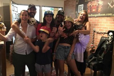 The Psycho Killer Escape Room (1-8 personas)