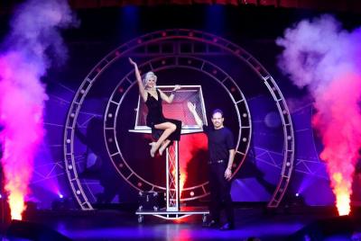 Garry y Janine Carson Escape Reality Branson Magic Dinner Show