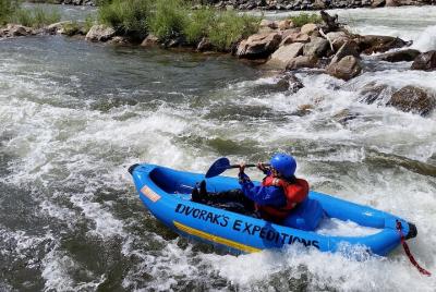 Alquiler: Kayak inflable de medio día individual (am o pm)