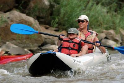 Alquiler: Kayak inflable de medio día (2 personas)