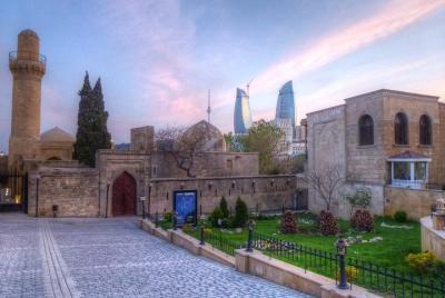 Tour de la ciudad vieja de Bakú