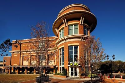 Búsqueda del tesoro en Huntersville: Happy Huntersville Búsqueda del tesoro en Huntersville: Happy Huntersville