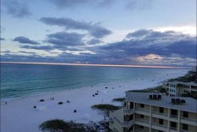 Crucero de avistamiento de delfines a la puesta del sol, con fueg Crucero de avistamiento de delfines a la puesta del sol, con fueg
