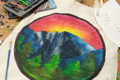 Clase de bolso tote pintado Inktense inspirado en Colorado Clase de bolso tote pintado Inktense inspirado en Colorado