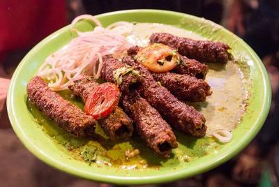 Tour a pie de degustación de comida y merienda de Pune (no vegeta