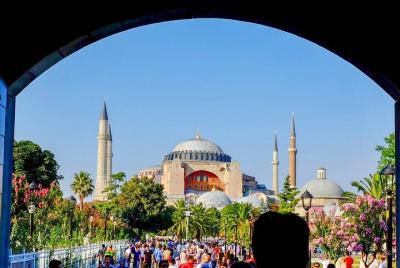 Tour de medio día a Hagia Sophia y al palacio de Topkapi (9:00 am