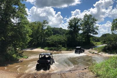 Tennessee Back Country VIP Paseo guiado SXS de 8 horas Tennessee Back Country VIP Paseo guiado SXS de 8 horas