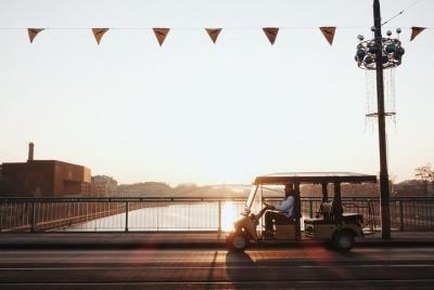 Visita turística privada por la ciudad de Cracovia en coche eléct