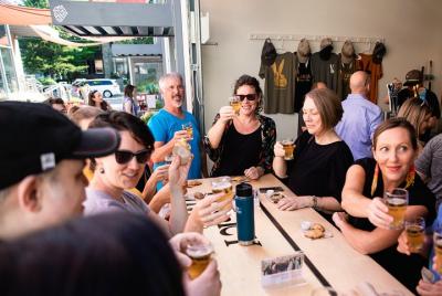Ithaca is Foodies: Tour de bebidas artesanales en el centro de Ithaca Ithaca is Foodies: Tour de bebidas artesanales en el centro de Ithaca