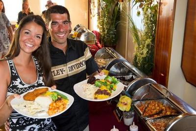 Crucero con cena al atardecer en Cayo Hueso Crucero con cena al atardecer en Cayo Hueso