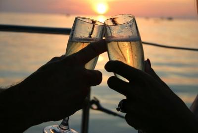 Crucero al atardecer con celebración con champán Crucero al atardecer con celebración con champán