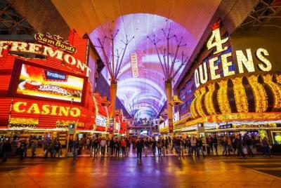 Búsqueda de bares en Las Vegas: Freewheelin  Búsqueda de bares en Las Vegas: Freewheelin 'Down Fremont St.