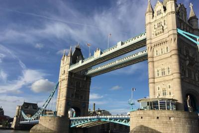 Recorrido a pie por la ciudad a través de los siglos