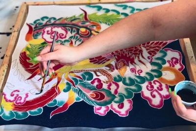 Hacer y pintar una bufanda de batik de Malasia Hacer y pintar una bufanda de batik de Malasia