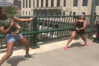 Experiencia única de búsqueda del tesoro en Milwaukee por Crazy D