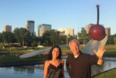 Recorridos privados a pie y a caballo por Minneapolis y St. Paul 