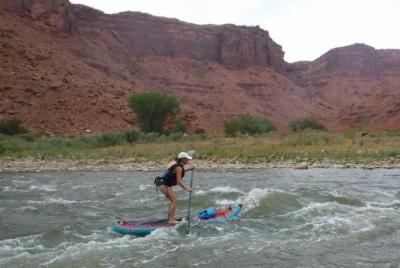 Moab Stand Up Paddleboarding: recorrido por Splish y Splash Moab Stand Up Paddleboarding: recorrido por Splish y Splash