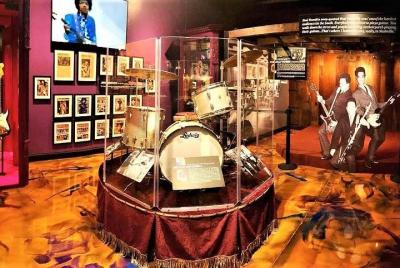 Entrada al Museo y Salón de la Fama de los Músicos en Nashville Entrada al Museo y Salón de la Fama de los Músicos en Nashville