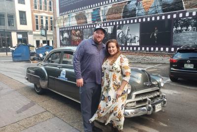 Paseo clásico privado de 1 hora de los años 50 en el centro de Na Paseo clásico privado de 1 hora de los años 50 en el centro de Na