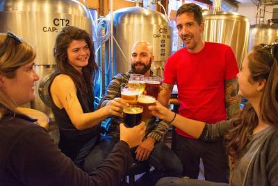 Tour al atardecer por las cervecerías de Newport Beach Tour al atardecer por las cervecerías de Newport Beach