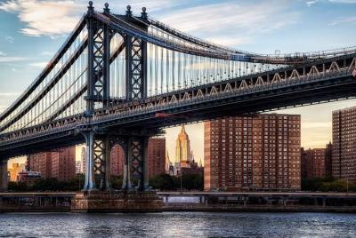 Tour combinado autoguiado definitivo por la ciudad de Nueva York Tour combinado autoguiado definitivo por la ciudad de Nueva York