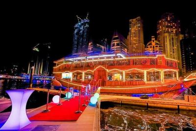 Licor Ilimitado Con Cena Dhow Cruise - MARINA