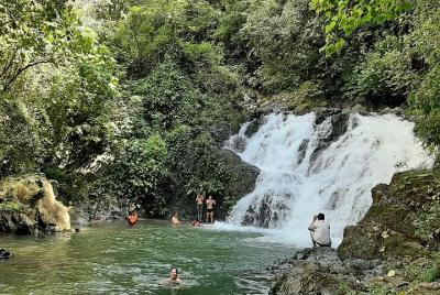 Excursión a pueblo indígena emberá y selva tropical de Chagres Excursión a pueblo indígena emberá y selva tropical de Chagres