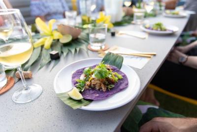 Con. en la revista Filadelfia: comida filipina-estadounidense rec Con. en la revista Filadelfia: comida filipina-estadounidense rec