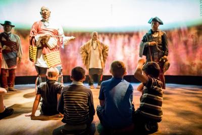 Entrada temprana: entrada al Museo de la Revolución Americana y v