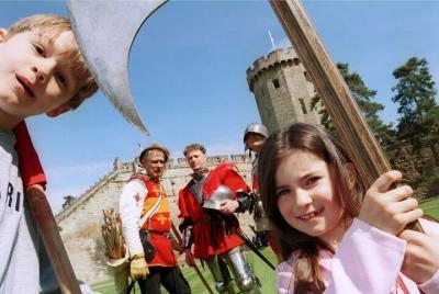 Escapada personalizada de un día al castillo de Warwick, Oxford, 