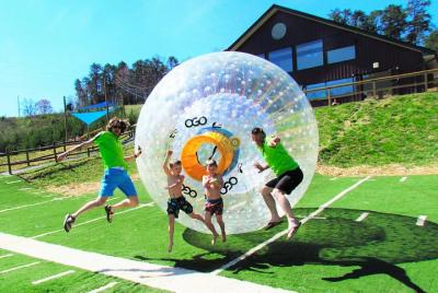 Entrada al parque Gravity Outdoor Zorbing en Pigeon Forge Entrada al parque Gravity Outdoor Zorbing en Pigeon Forge