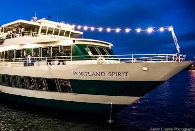 Crucero con cena de 2.5 horas por el centro de Portland