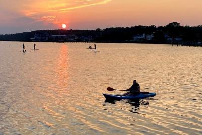 Excursión vespertina de paddleboard en la bahía de Rehoboth