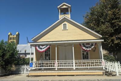 Recorrido a pie y juego de búsqueda del tesoro en Old Sacramento