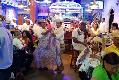 La fonda: Cena panameña y show típico

