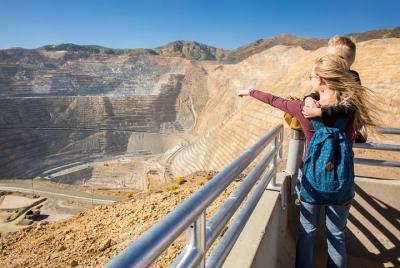 Visita guiada a la mina de cobre más grande del mundo desde Salt  Visita guiada a la mina de cobre más grande del mundo desde Salt