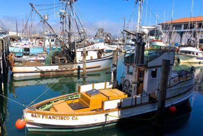 Tour a pie del muelle de pescadores Tour a pie del muelle de pescadores
