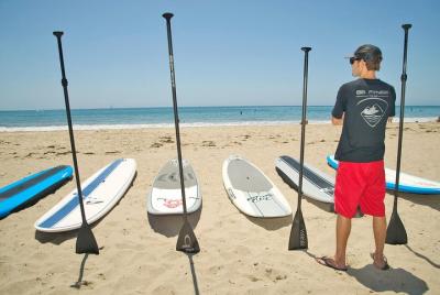 Lección de paddleboard de pie en Santa Bárbara