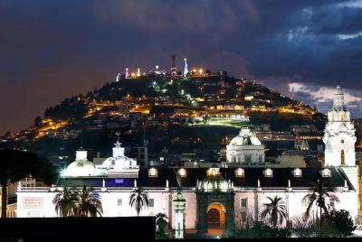 Excursión privada de un día a Quito y Medio del Mundo