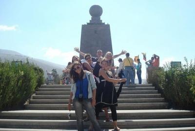 Tour Mitad del Mundo con teleférico de Quito