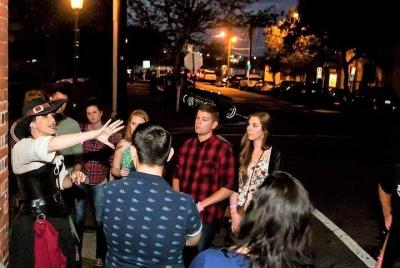 Recorrido a pie por el pub y fantasma de la sabana embrujada Recorrido a pie por el pub y fantasma de la sabana embrujada