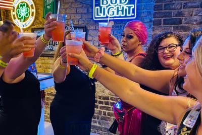 Savannah ¡Sí, reina! Drag Queen Pub Crawl