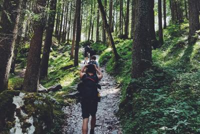 Excursiones privadas de senderismo guiadas - Parques nacionales Sequoia y Kings Canyon Excursiones privadas de senderismo guiadas - Parques nacionales Sequoia y Kings Canyon