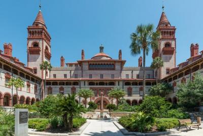 Búsqueda del tesoro de San Agustín: la bonita ciudad antigua
